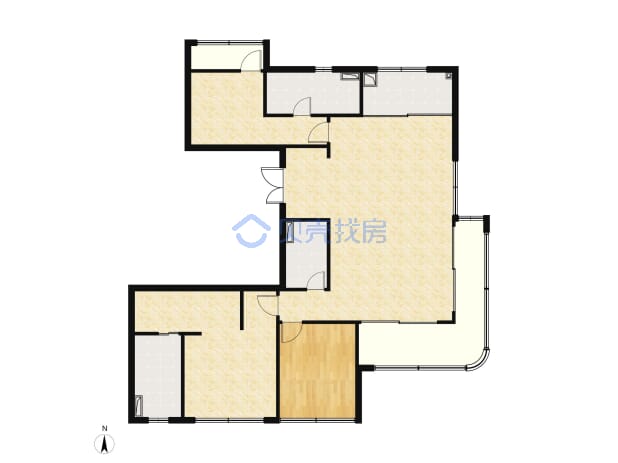 居室：3室2厅3卫 建面：180m²
